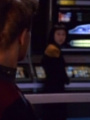 Besatzungsmitglied auf der Brücke der Voyager 2372.jpg