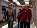 Picard und Tomalak auf dem Weg zu Verhandlungen.jpg