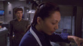 T'Pol bittet Sato um Plomeek-Suppe und bemerkt ihr merkwürdiges Verhalten.jpg