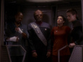 Sisko Worf Kira und Dax auf dem Weg zur Defiant.jpg