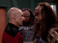 Gowron hält Picards Vorgehen für leichtgläubig.jpg