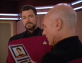 Picard erzählt Riker von seinem Verhältnis zu Miranda Vigo.jpg
