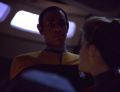 Janeway und Tuvok bleiben auf der Voyager.jpg