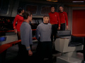 McCoy stellt Spock unter Arrest.jpg