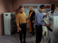 Spock sabotiert den Kriegscomputer.jpg