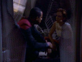Sisko und Kira unterhalten sich über Opaka.jpg