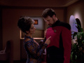 Troi verführt Riker.jpg