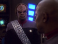 Worf rechtfertigt sich vor Sisko.jpg