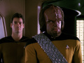 Worf will einen Sicherheitsoffizier für Picard.jpg