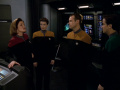 Janeway verteilt die Aufgaben in der Astrometrie.jpg