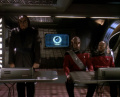 Worf, Sisko und Ch'Pok bei der Verhandlung.jpg