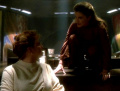 Janeway und ihre Führerin.jpg