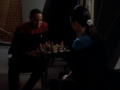 Sisko und Dax spielen Schach.jpg