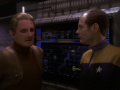 Eddington und Odo sprechen mit Sisko.jpg