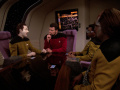 Riker bespricht mit den Offizieren Barradas III.jpg
