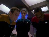 O'Brien und Dax unterrichten Sisko.jpg