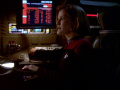 Janeway erkennt, dass die Trägerwelle das gleiche Differential hat wie ihre Verfolger.jpg