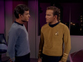 McCoy hält es für unmöglich, dass Spock lügt.jpg