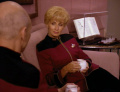 Admiral Nechayev informiert Picard über den Maquis.jpg
