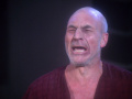 Picard wird erneut von Madred gefoltert.jpg