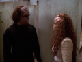 Worf spricht mit Ba'el.jpg