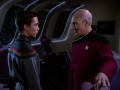 Picard erzählt Wesley, dass er erst beim zweiten Anlauf an der Akademie angenommen wurde.jpg