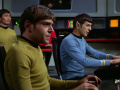 Spock steuert die Enterpirse mit Kollos Wissen zurück.jpg