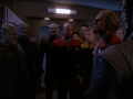Sisko stellt Worf unter Arrest.jpg