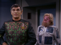 Gav streitet mit Sarek auf der Enterprise.jpg