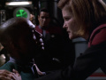 Janeway foltert Noah Lessing.jpg