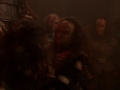 Sisko schlägt Klingonen der Laporin tötete.jpg