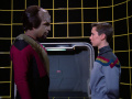Worf und Wesley sprechen über den Psychotest.jpg