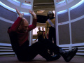 Picard hat Todesangst im Turbolift.jpg