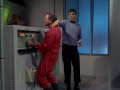 Spock betäubt Humbolt.jpg