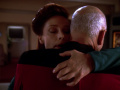 Daren verabschiedet sich von Picard.jpg