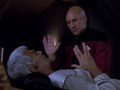 Sarek verabschiedet sich von Picard.jpg