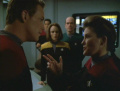 Janeway schlägt eine Allianz mit den Borg vor.jpg