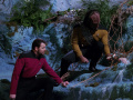 Riker und Worf entdecken Tricyanat.jpg