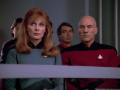 Crusher und Picard bei der Anhörung von Wesley.jpg