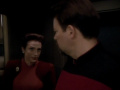 Kira warnt Riker vor der Sternenflotte und den Cardassianern.jpg