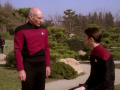 Picard verabschiedet sich von Wesley.jpg