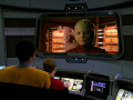 Danara Pel informiert Tuvok über das Gegenmittel.jpg