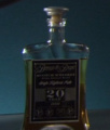 Cochranes Whiskeyflasche.jpg