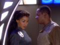 Sisko sagt Jennifer Sisko, dass er gekommen sei, um sie von einer Dummheit abzuhalten.jpg