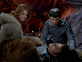 Spock kümmert sich um McCoy.jpg