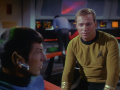 Spock und Kirk fragen sich, ob sie weiter in das unbekannte Gebiet vorstoßen sollen.jpg