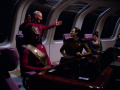 Picard berichtet begeistert vom Holodeck.jpg