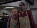 Neelix und Tuvok haben Spaß am kochen.jpg