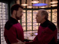 Riker begrüßt Jellico im Transporterraum.jpg