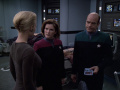 Janeway und der Doktor sprechen mit Seven über die drei Ex-Borg.jpg